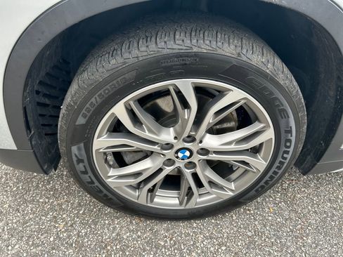 Used 2017 BMW X1 xDrive28i image 12