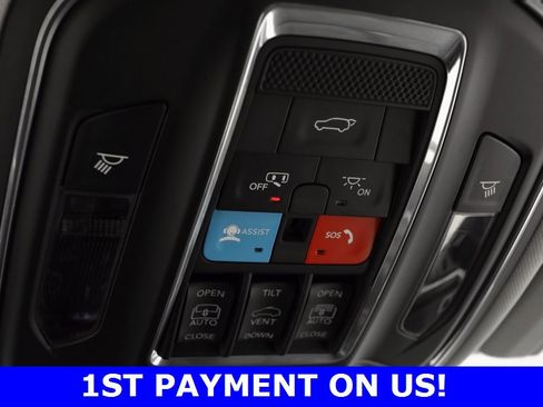 Certified 2023 Jeep Grand Cherokee Limited image 32