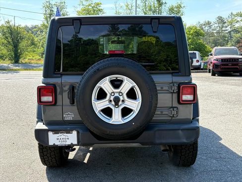 Used 2021 Jeep Wrangler Sport AWD/4WD image 5
