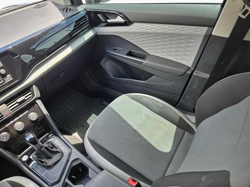 Used 2024 Volkswagen Taos S FWD image 20