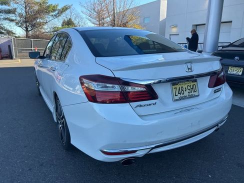 Used 2017 Honda Accord Sport Special Edition image 43
