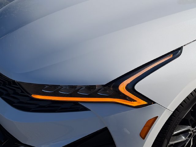 Certified 2023 Kia K5 GT FWD image 11