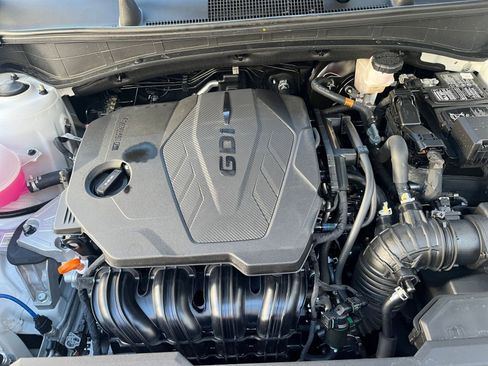 Used 2025 Kia Sportage LX image 32