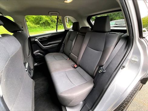 Certified 2022 Toyota RAV4 LE AWD/4WD image 15