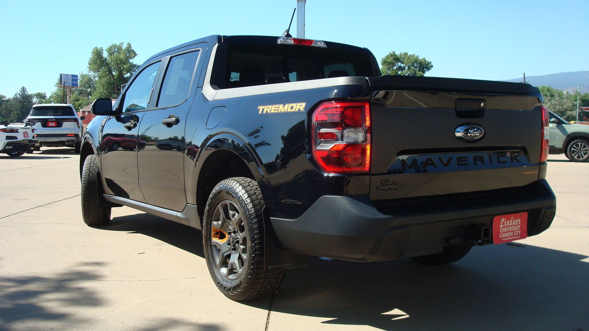 Used 2023 Ford Maverick Tremor w/ Tremor Off-Road Package AWD/4WD image 6
