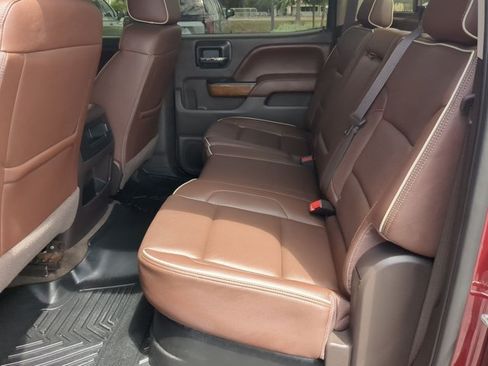 Used 2017 Chevrolet Silverado 1500 High Country RWD image 18