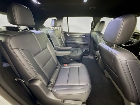 Used 2026 GMC Acadia Elevation w/ Black Edition FWD image 30