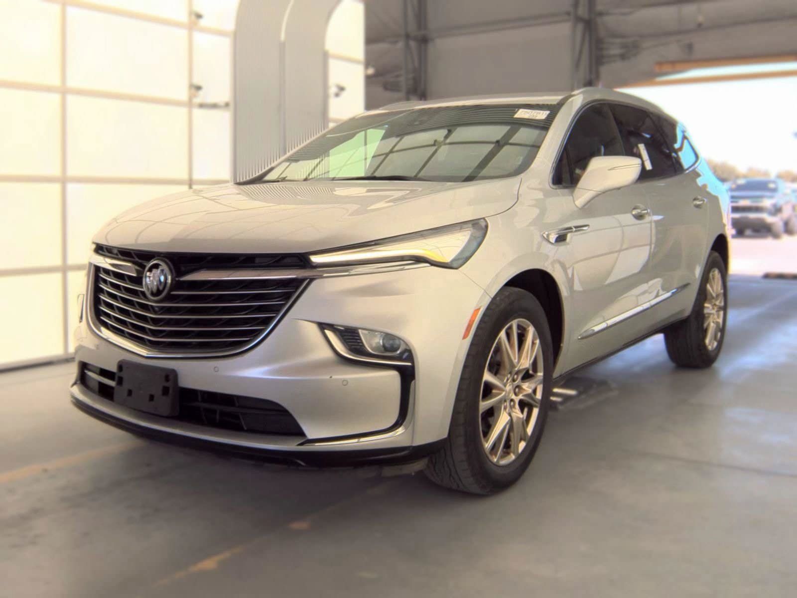 Used 2022 Buick Enclave Premium FWD image 1