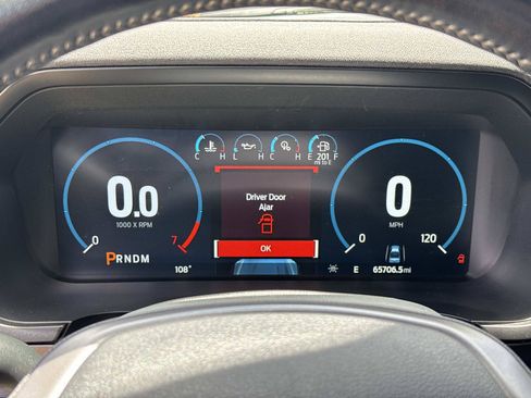 Used 2022 Ford F150 Lariat w/ Equipment Group 502A High AWD/4WD image 19