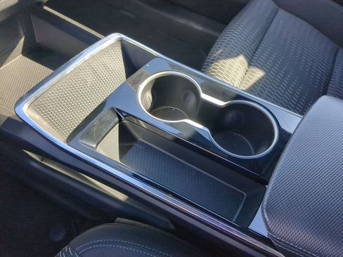 Used 2025 Chevrolet Equinox LT image 23