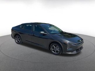 Used 2025 Kia K4 FWD video 2
