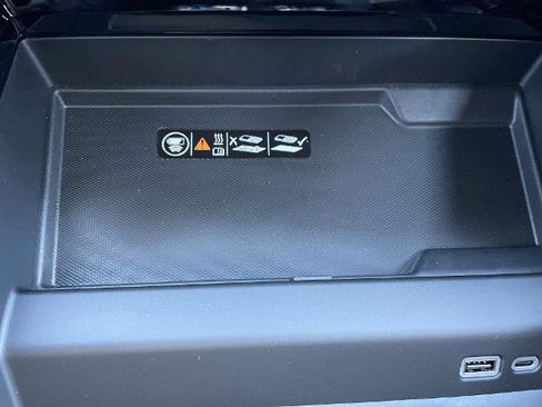 New 2026 Chevrolet Suburban High Country AWD/4WD image 35