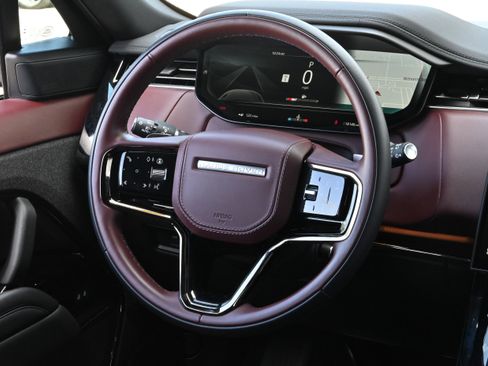 Used 2025 Land Rover Range Rover Sport Dynamic SE image 26