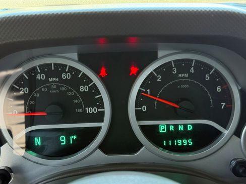 Used 2008 Jeep Wrangler Unlimited Sahara AWD/4WD image 14