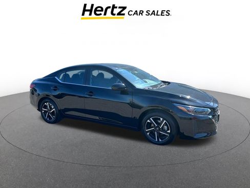 Used 2025 Nissan Sentra SV image 1