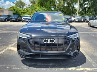 Used 2022 Audi e-tron Premium w/ Convenience Plus Package AWD/4WD video 2