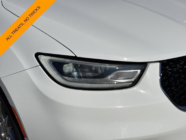 Used 2026 Chrysler Pacifica Select FWD image 9