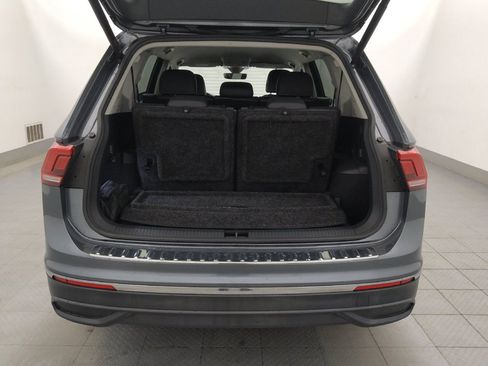 Used 2022 Volkswagen Tiguan SE FWD image 29