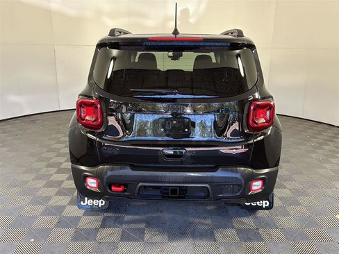 Used 2023 Jeep Renegade Trailhawk w/ Sun/Sound Group AWD/4WD image 5