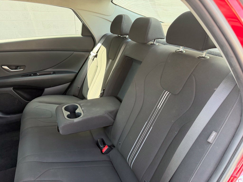 Used 2025 Hyundai Elantra SEL FWD image 26