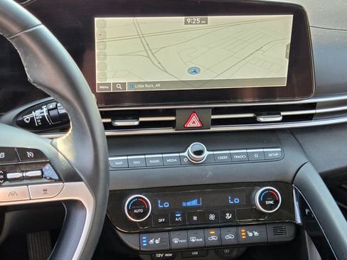 Used 2023 Hyundai Elantra Limited w/ Winter Weather Package FWD image 22