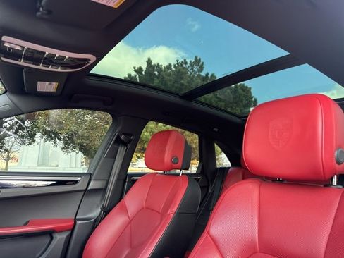 Used 2021 Porsche Macan GTS image 30