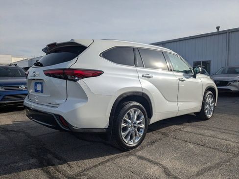 Used 2021 Toyota Highlander Limited image 4