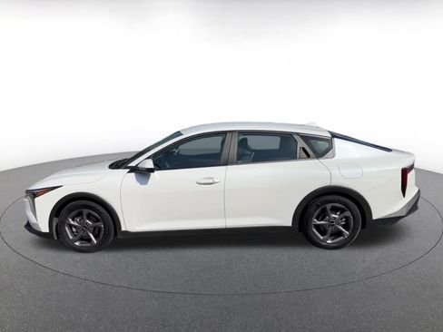 Used 2025 Kia K4 FWD image 7