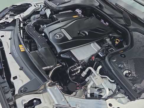 Used 2018 Mercedes-Benz E 300 image 20
