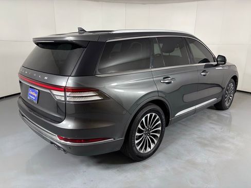 Used 2020 Lincoln Aviator Reserve w/ Elements Package Plus image 8