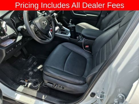 Used 2021 Toyota RAV4 XLE Premium FWD image 11