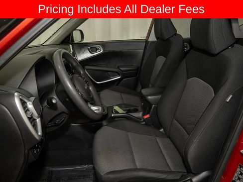 Used 2022 Kia Soul LX w/ Technology Package FWD image 9