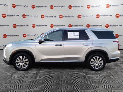 Used 2024 Hyundai Palisade SEL FWD image 2