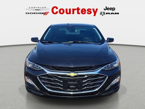 Used 2023 Chevrolet Malibu LT w/ Driver Confidence Package FWD image 9
