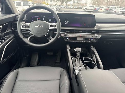 New 2025 Kia Telluride S image 6