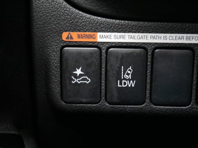 Used 2022 Mitsubishi Outlander SEL AWD/4WD image 16