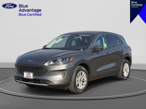 Certified 2022 Ford Escape SE image 1