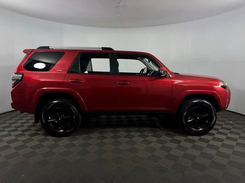 Used 2024 Toyota 4Runner SR5 image 10