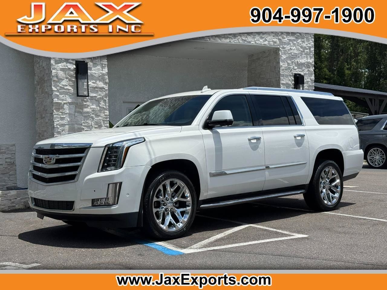 Used 2018 Cadillac Escalade ESV Luxury RWD image 1