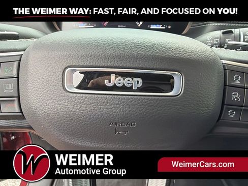 Used 2025 Jeep Grand Cherokee L Laredo w/ Luxury Tech Group I AWD/4WD image 43