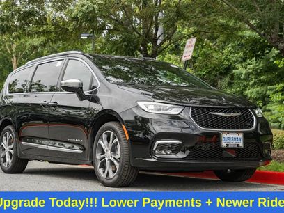 New 2025 Chrysler Pacifica Pinnacle