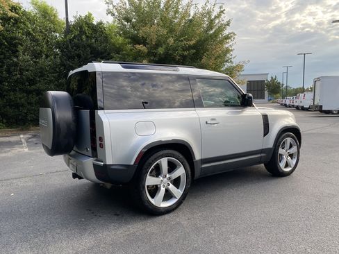 Used 2021 Land Rover Defender 90 First Edition AWD/4WD image 9