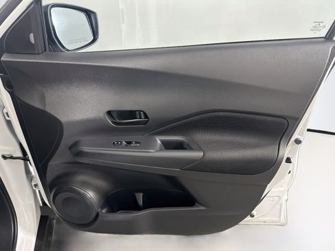 Used 2025 Nissan Kicks Play S FWD image 32