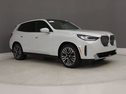 New 2026 BMW X3 xDrive30 w/ Premium Package image 5