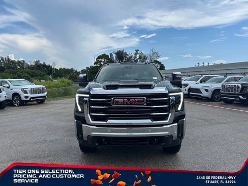New 2026 GMC Sierra 2500 SLT w/ SLT Premium Package AWD/4WD image 3