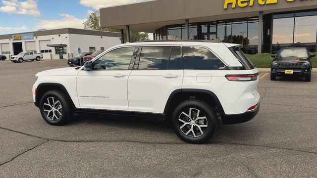 Used 2024 Jeep Grand Cherokee Limited AWD/4WD image 6