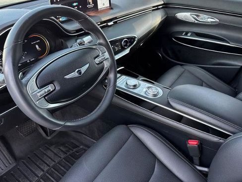 Used 2024 Genesis GV70 2.5T image 2