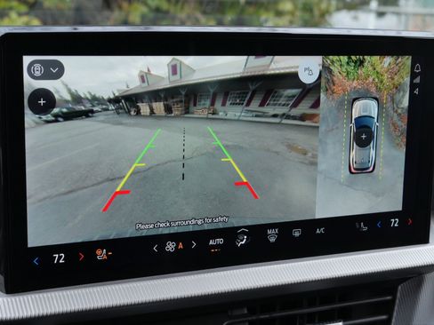 Certified 2025 Ford Explorer ST-Line w/ ST-Line Street Pack image 14