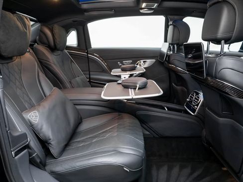 Used 2020 Mercedes-Benz Maybach S 560 4MATIC image 16