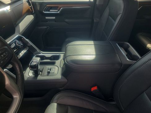 Used 2023 GMC Sierra 1500 Denali w/ Denali Reserve Package image 15